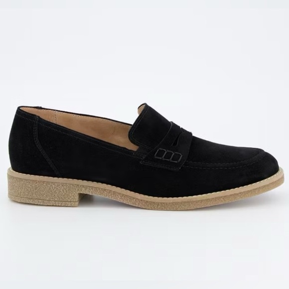 Suede leather LOAFER